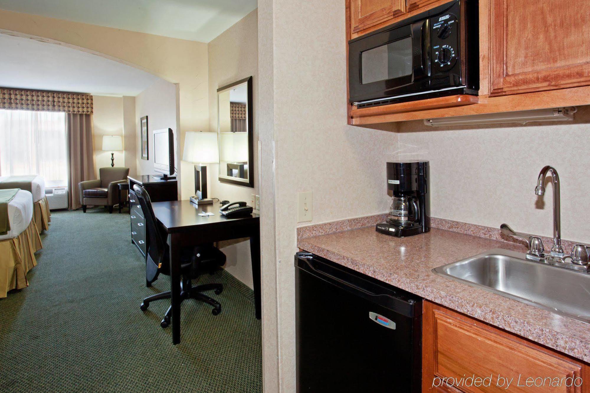 Holiday Inn Express Arlington Interstate 20 Parks Mall By Ihg Zewnętrze zdjęcie