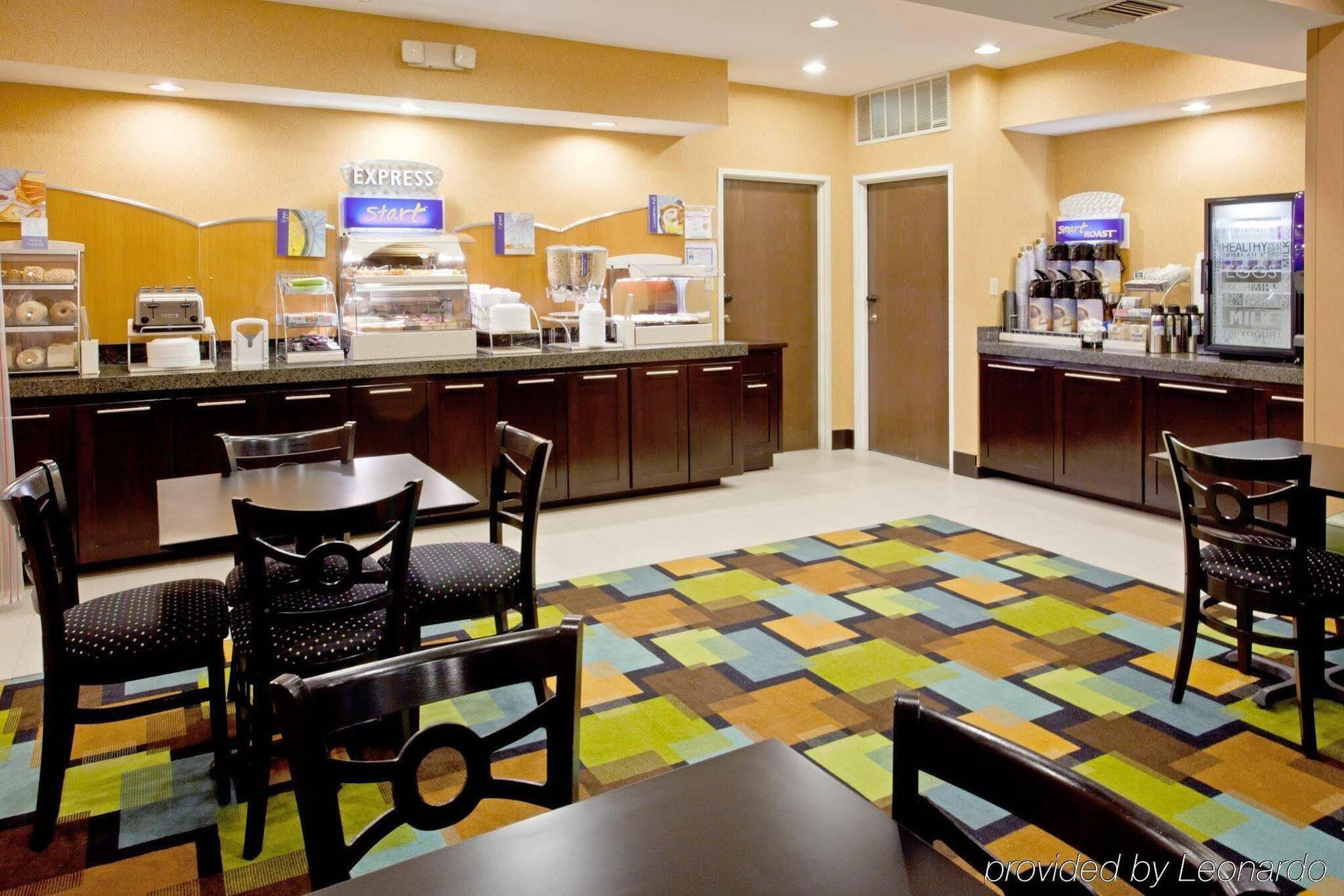 Holiday Inn Express Arlington Interstate 20 Parks Mall By Ihg Zewnętrze zdjęcie
